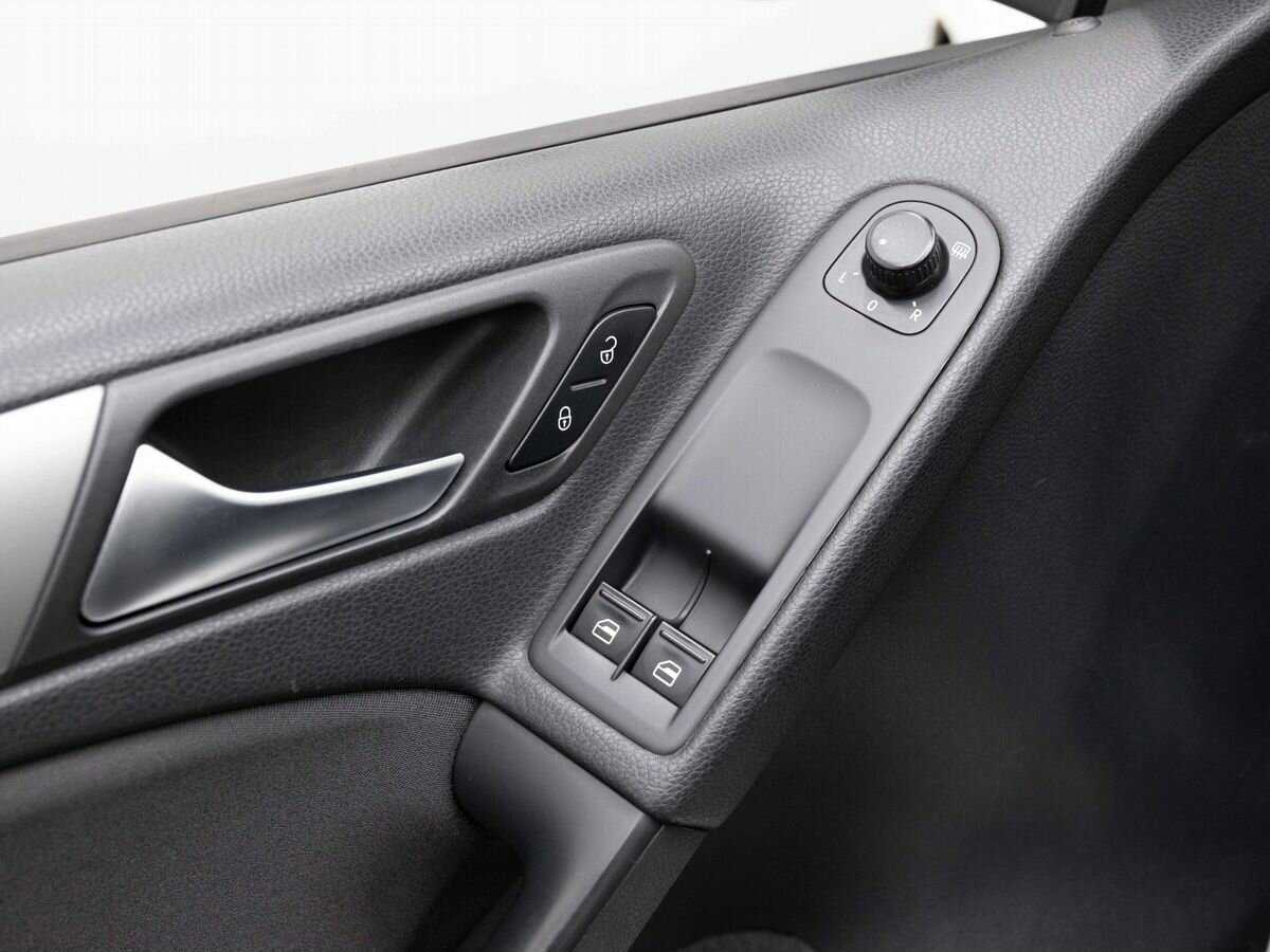 Купить Volkswagen Golf, 2012, 227 000 км, фото №20