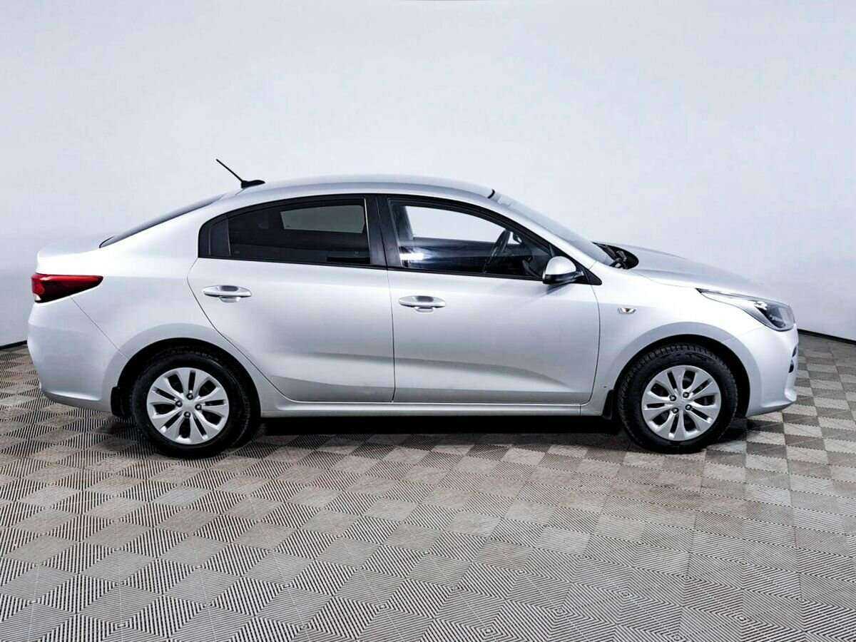 Купить Kia Rio, 2017, 87 000 км, фото №4