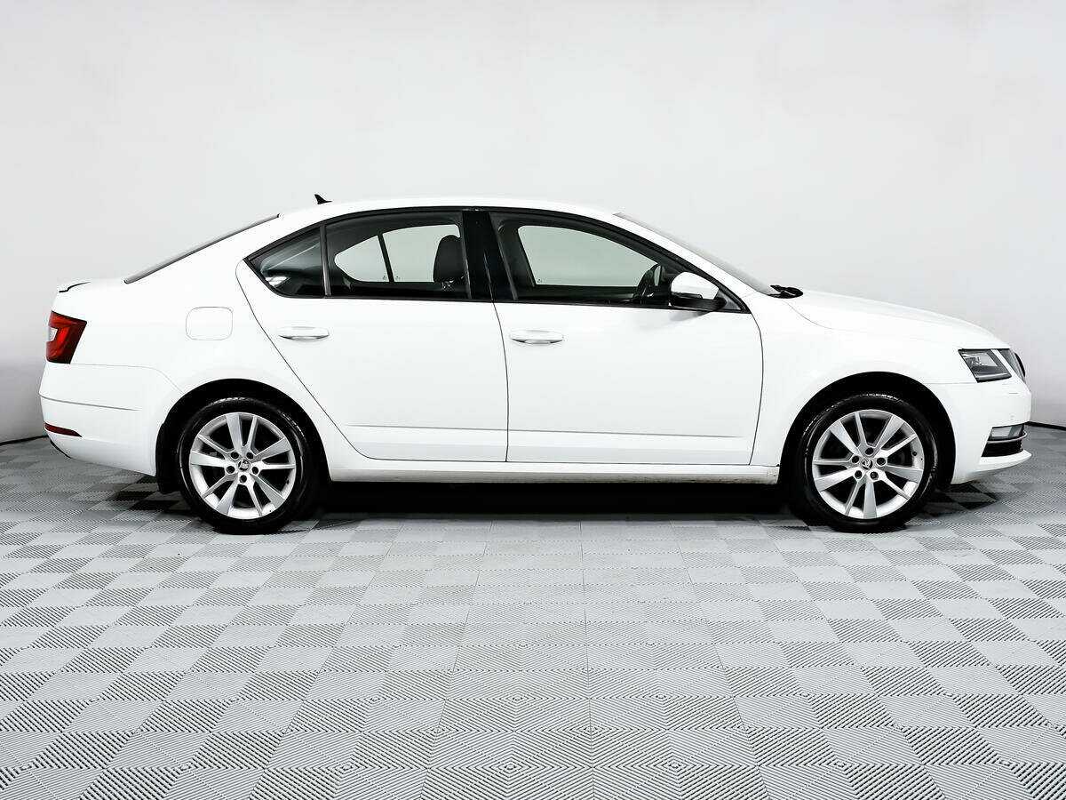Купить Skoda Octavia, 2017, 121 865 км, фото №4