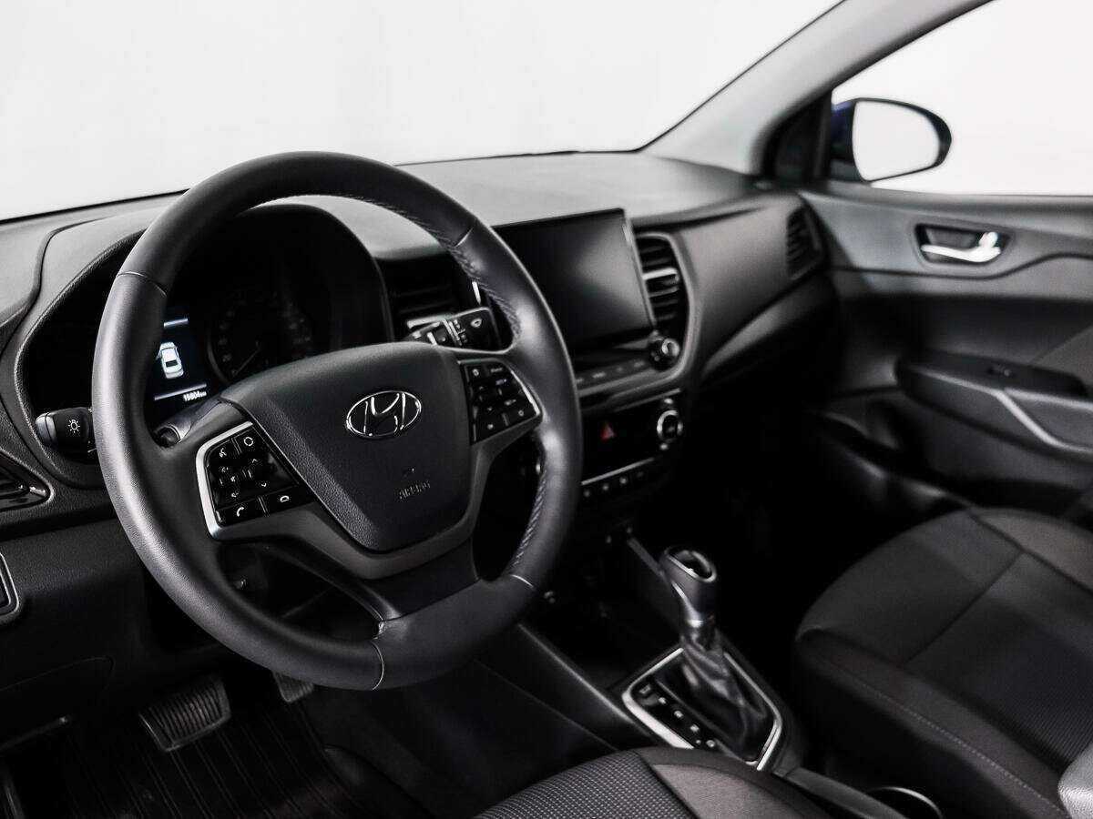 Купить Hyundai Solaris, 2022, 15 804 км, фото №9