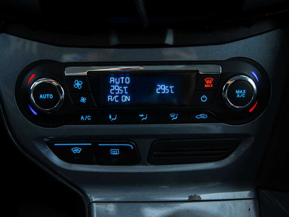 Купить Ford Focus, 2012, 151 148 км, фото №11