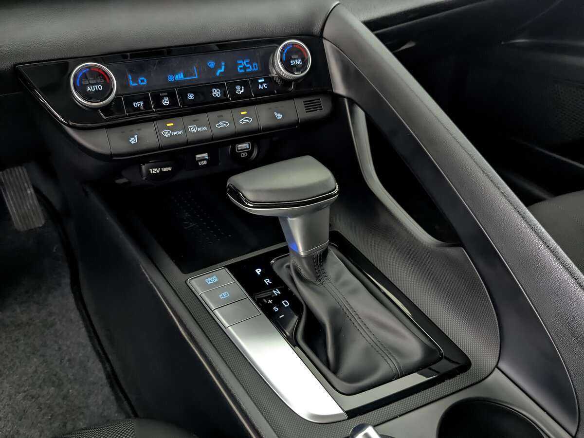 Купить Hyundai Elantra, 2021, 15 000 км, фото №17