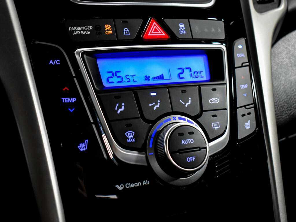 Купить Hyundai i30, 2013, 119 000 км, фото №17