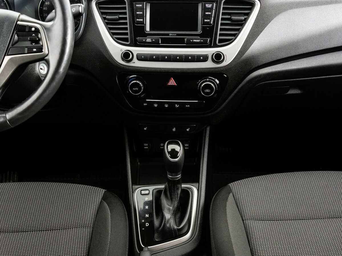 Купить Hyundai Solaris, 2017, 82 080 км, фото №11