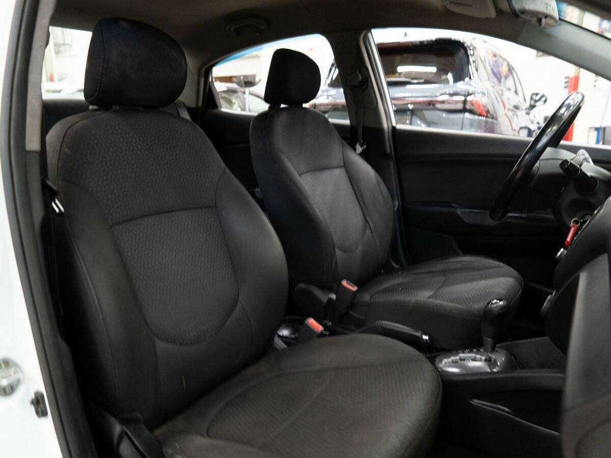 Купить Kia Rio, 2016, 196 783 км, фото №9