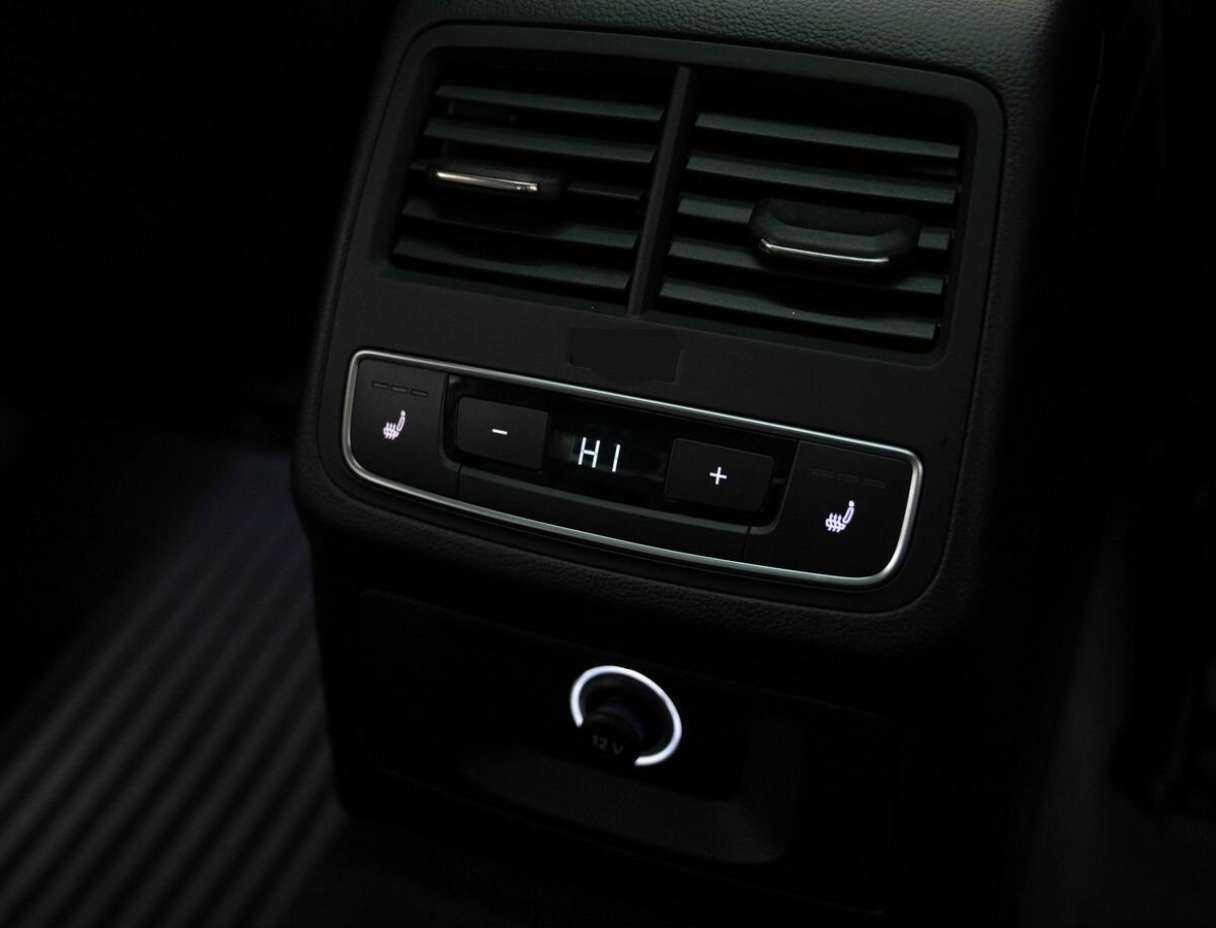 Купить Audi A4, 2017, 95 000 км, фото №11