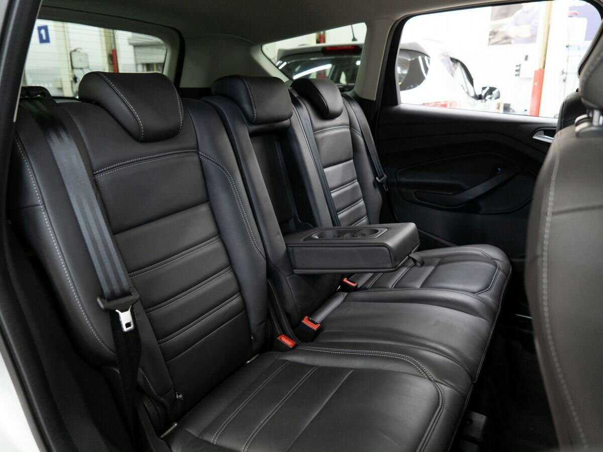 Купить Ford Kuga, 2017, 82 000 км, фото №9