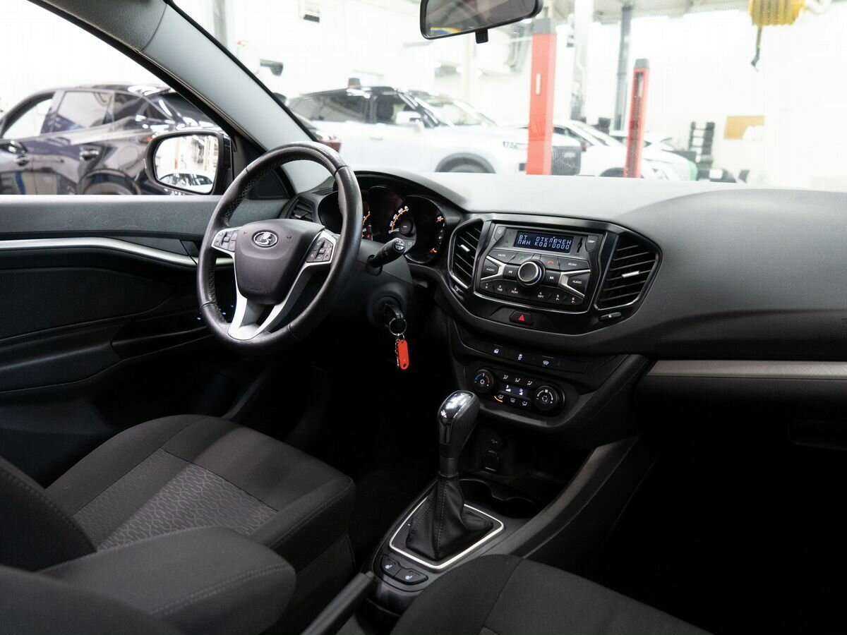 Купить Lada (ВАЗ) Vesta SW, 2020, 87 000 км, фото №17