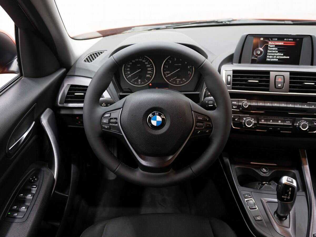 Купить BMW 1 серии 118i, 2017, 112 000 км, фото №14