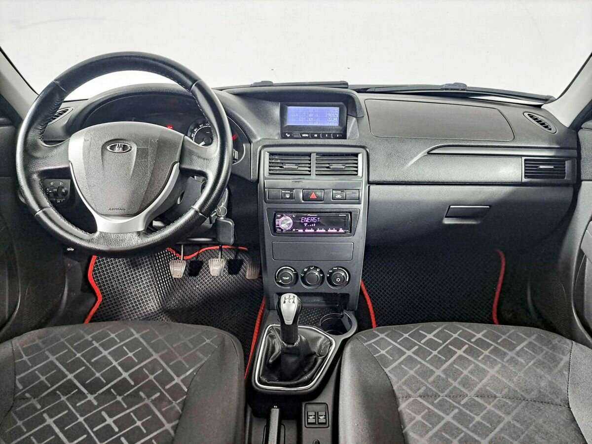 Купить Lada (ВАЗ) Priora, 2017, 107 200 км, фото №12