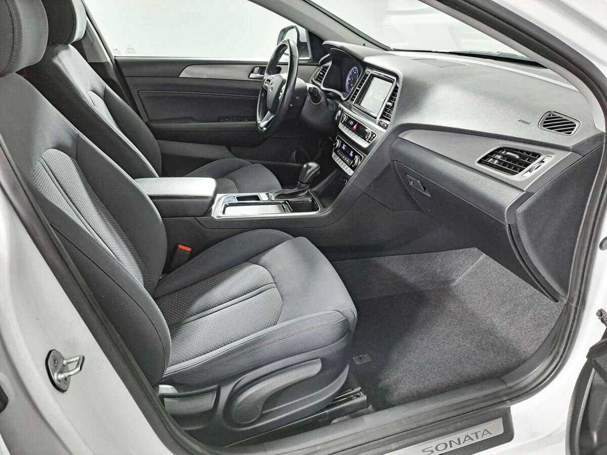 Купить Hyundai Sonata, 2018, 89 370 км, фото №9