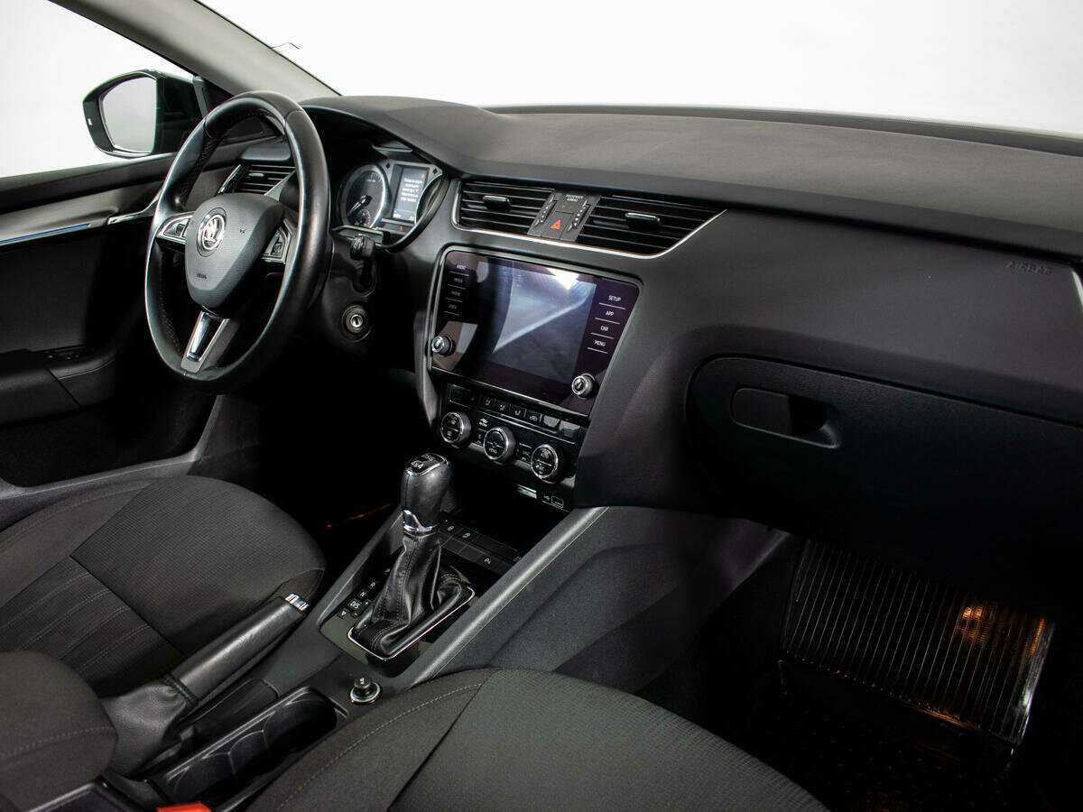 Купить Skoda Octavia, 2018, 98 324 км, фото №9