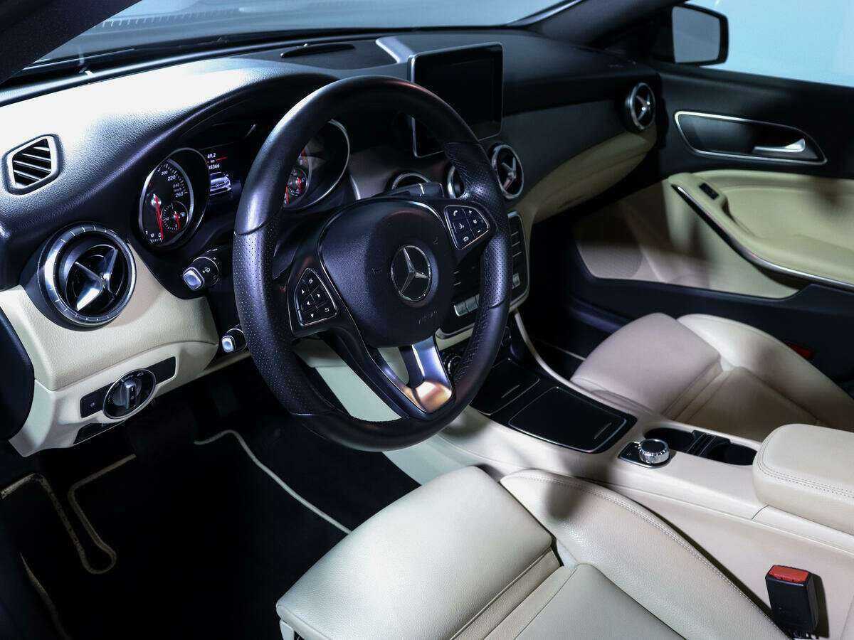 Купить Mercedes-Benz CLA 200, 2017, 85 300 км, фото №9