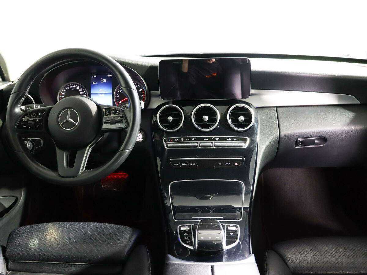 Купить Mercedes-Benz C-Класс 180, 2018, 145 809 км, фото №10