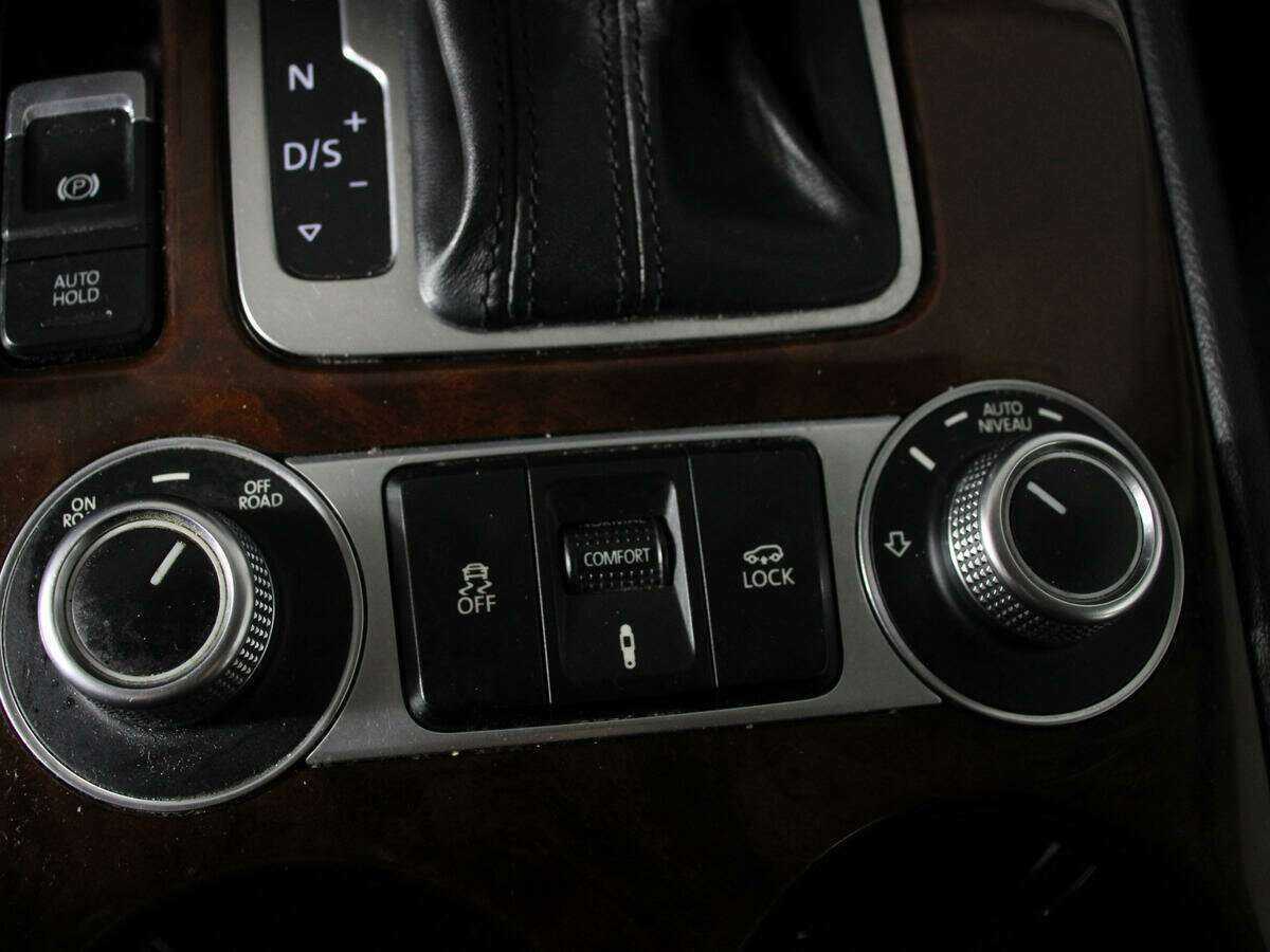 Купить Volkswagen Touareg, 2015, 177 224 км, фото №22