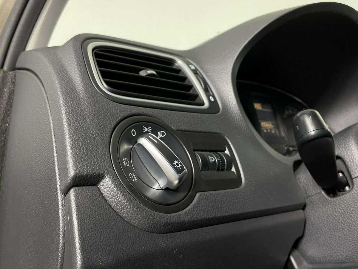 Купить Volkswagen Polo, 2015, 205 652 км, фото №8