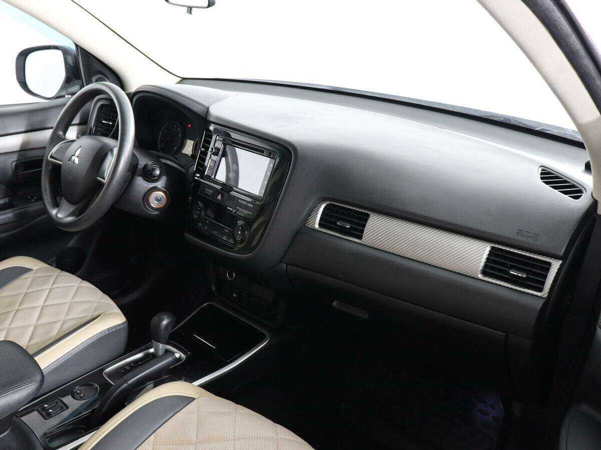 Купить Mitsubishi Outlander, 2017, 188 006 км, фото №10