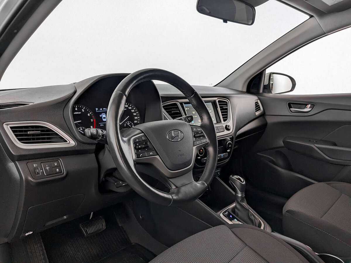 Купить Hyundai Solaris, 2019, 91 376 км, фото №14