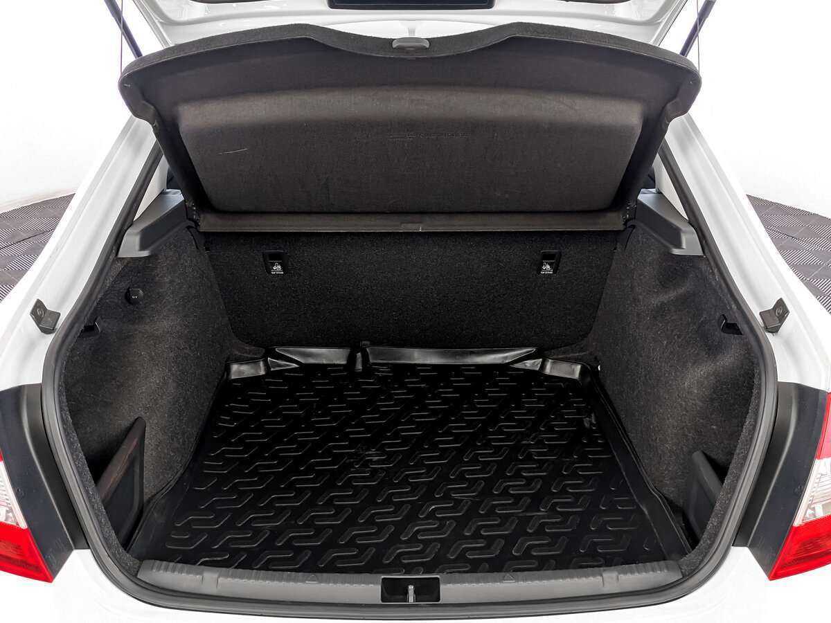 Купить Skoda Rapid, 2017, 108 276 км, фото №9