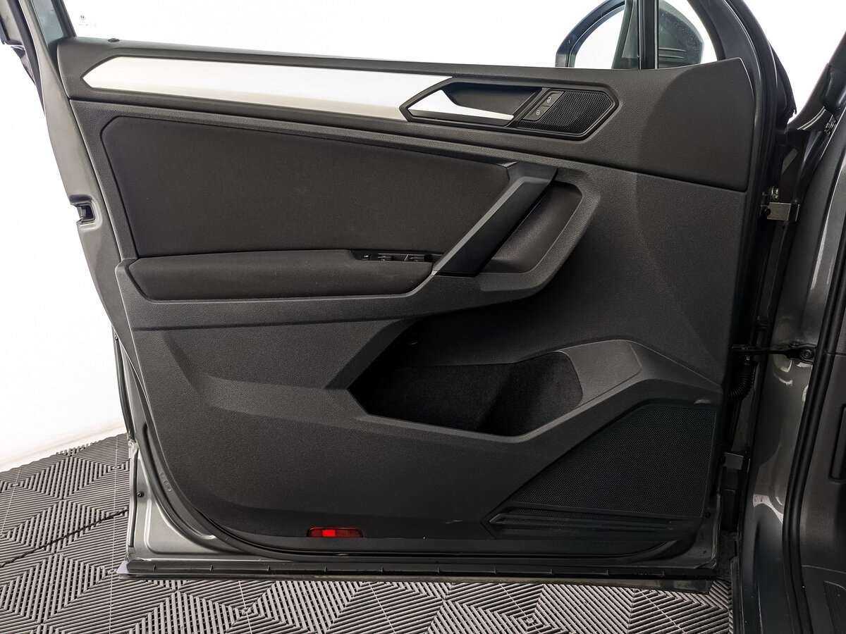 Купить Volkswagen Tiguan, 2021, 92 612 км, фото №13