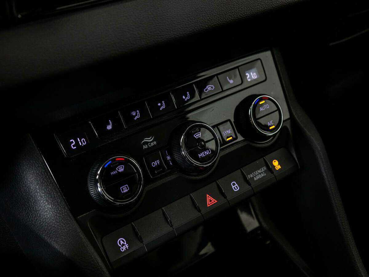 Купить Skoda Karoq, 2021, 59 000 км, фото №17