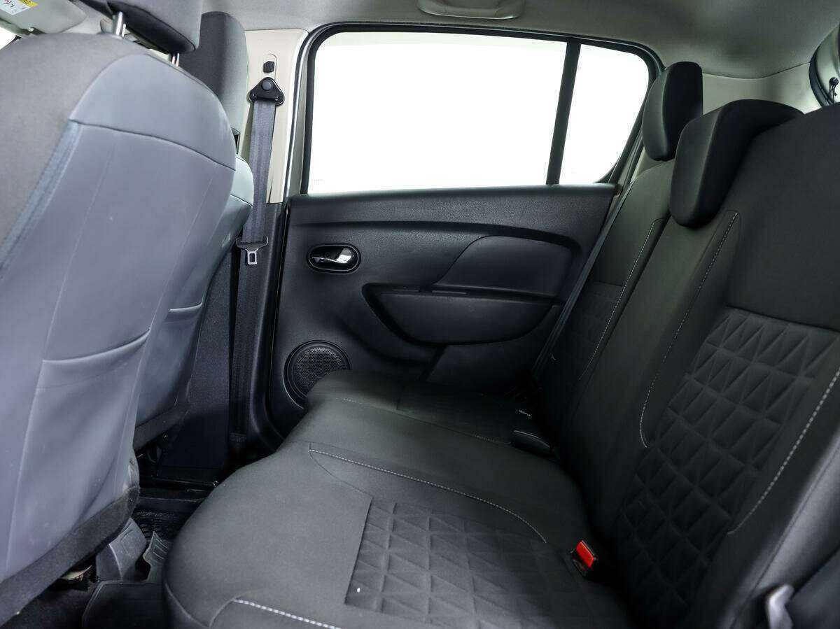 Купить Renault Sandero Stepway, 2018, 64 143 км, фото №11