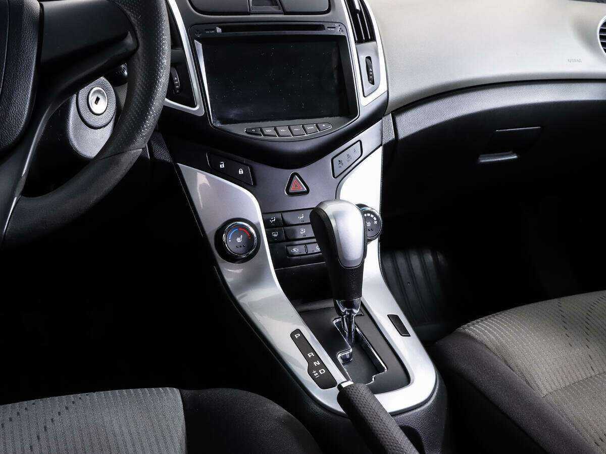 Купить Chevrolet Cruze, 2013, 129 635 км, фото №12