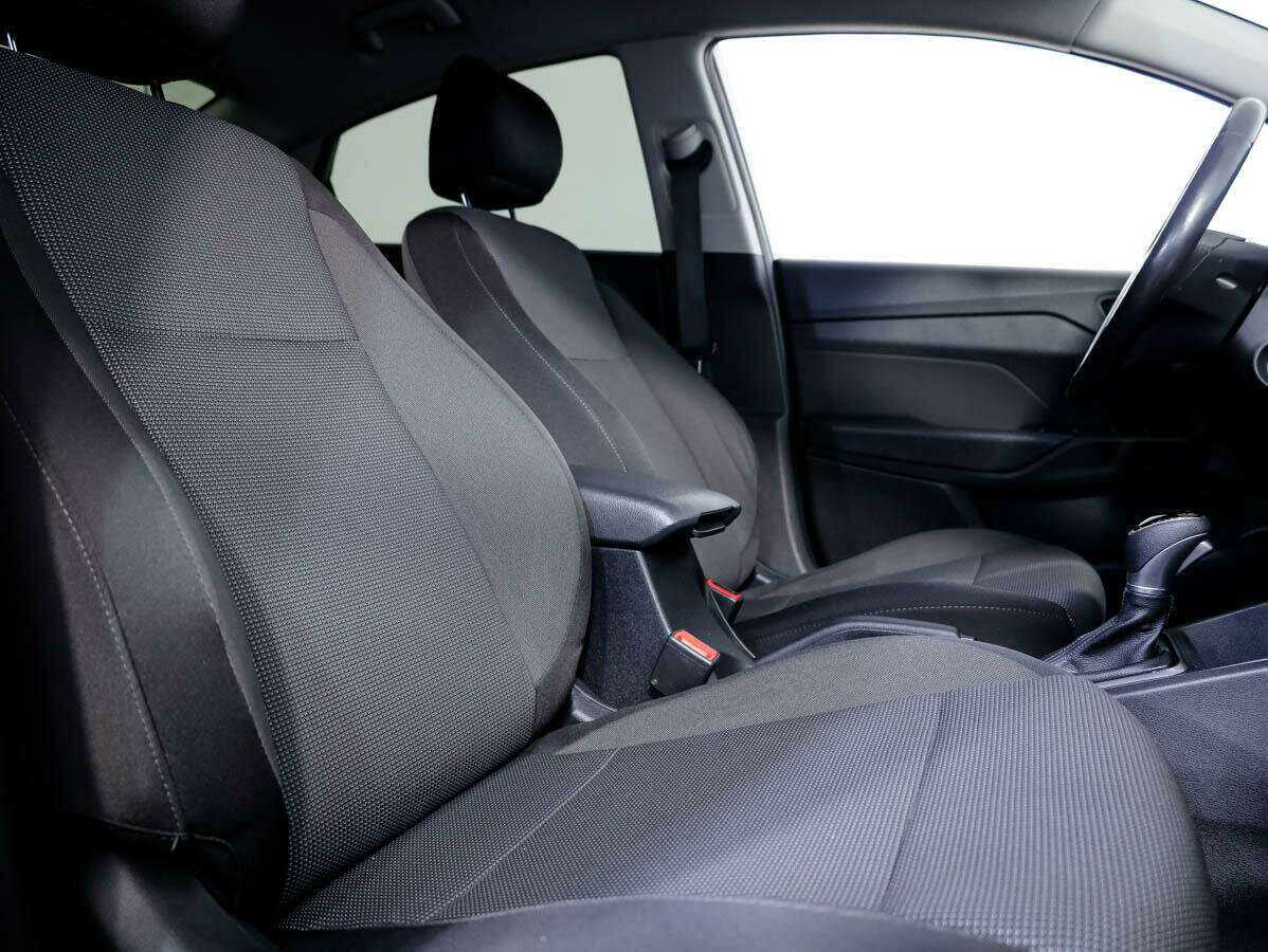 Купить Hyundai Solaris, 2017, 103 052 км, фото №11