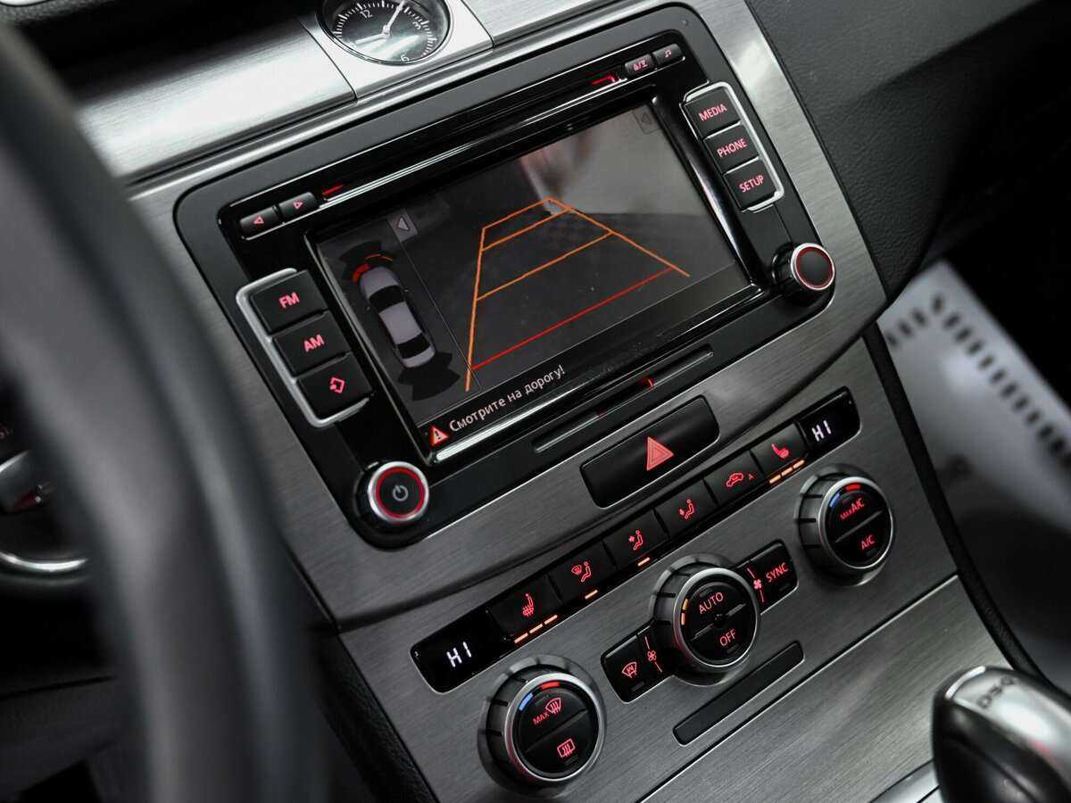 Купить Volkswagen Passat, 2014, 120 000 км, фото №11