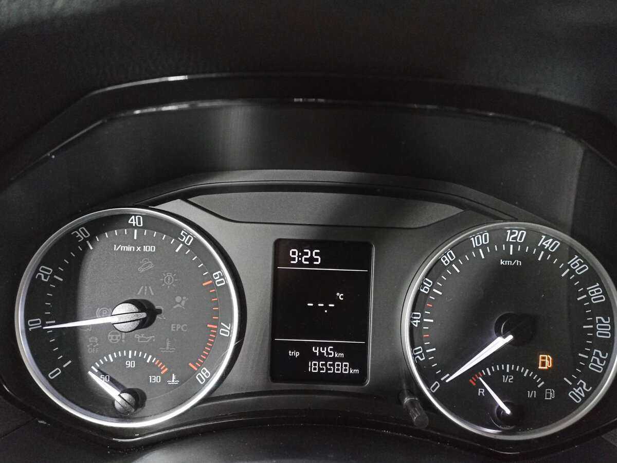 Купить Skoda Octavia, 2012, 185 592 км, фото №9