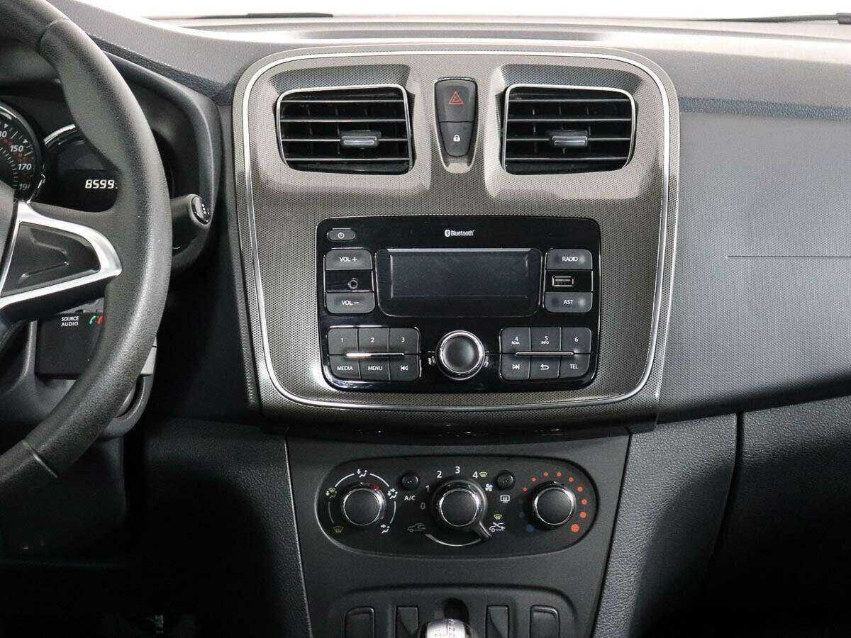 Купить Renault Logan Stepway, 2020, 85 992 км, фото №12