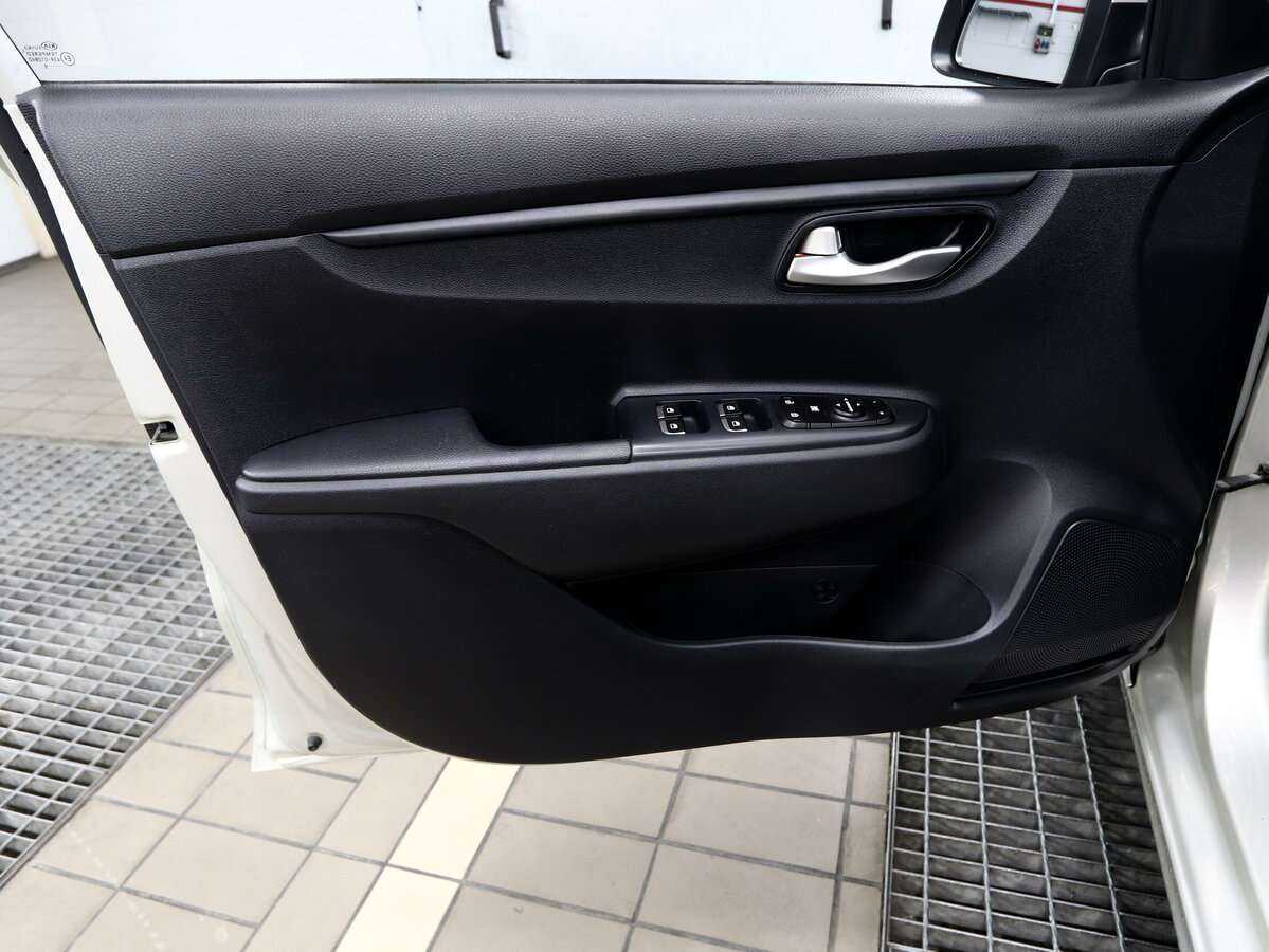 Купить Kia Rio, 2019, 33 000 км, фото №14