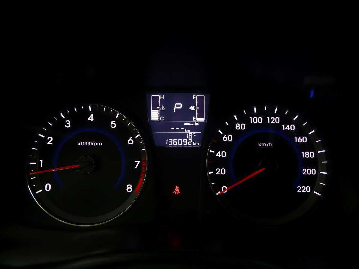 Купить Hyundai Solaris, 2015, 136 000 км, фото №12