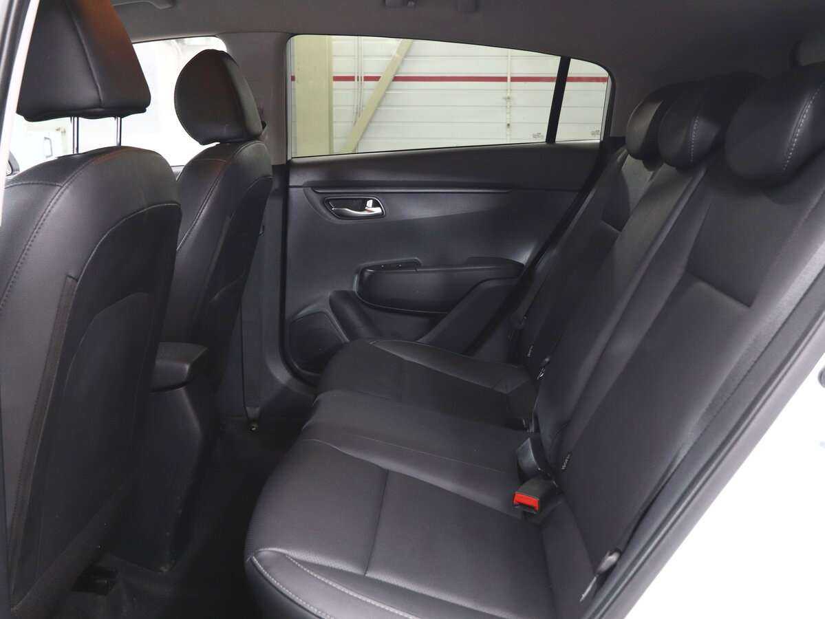 Купить Kia Rio X-Line, 2018, 101 000 км, фото №9