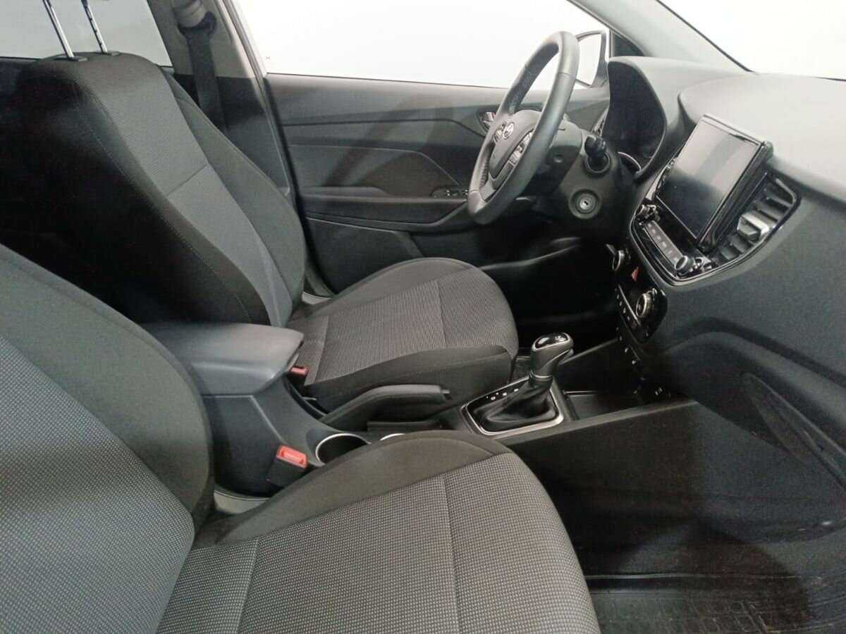 Купить Hyundai Solaris, 2022, 72 045 км, фото №10