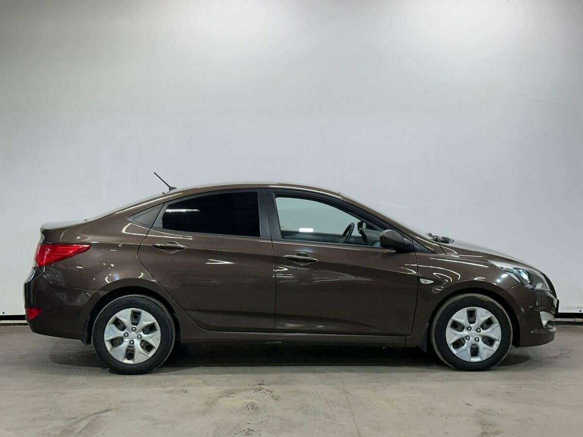 Купить Hyundai Solaris, 2015, 174 921 км, фото №4