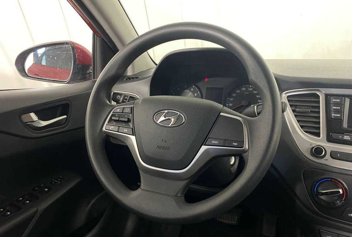 Купить Hyundai Solaris, 2021, 24 000 км, фото №9