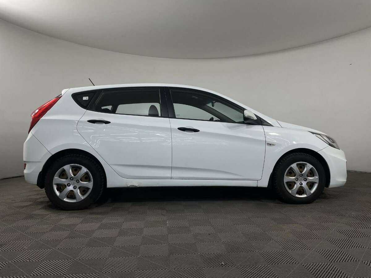 Купить Hyundai Solaris, 2012, 252 000 км, фото №4