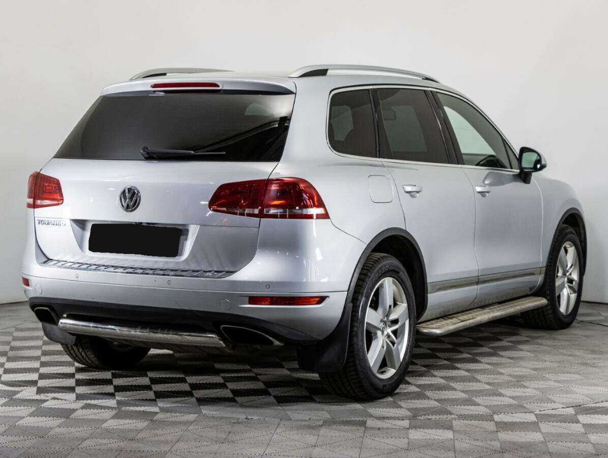 Купить Volkswagen Touareg, 2012, 229 375 км, фото №4