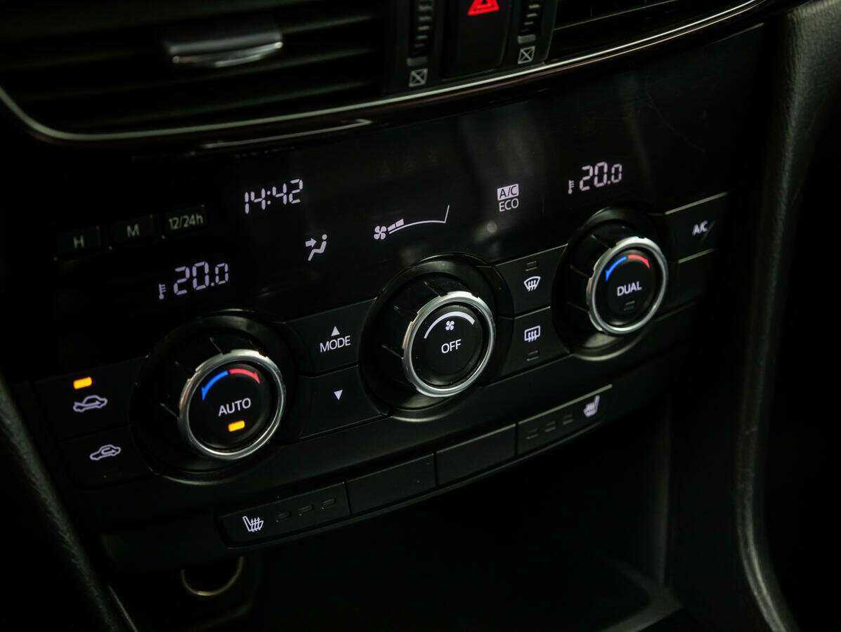 Купить Mazda 6, 2014, 102 810 км, фото №15