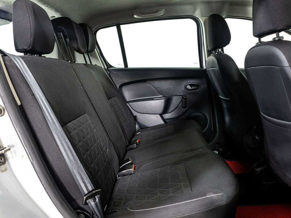 Купить Renault Sandero Stepway, 2015, 208 794 км, фото №9