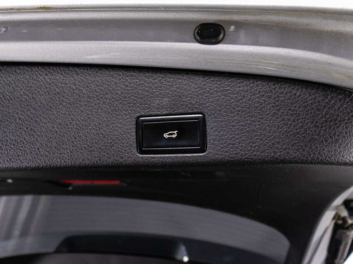 Купить Volkswagen Touareg, 2012, 236 145 км, фото №15