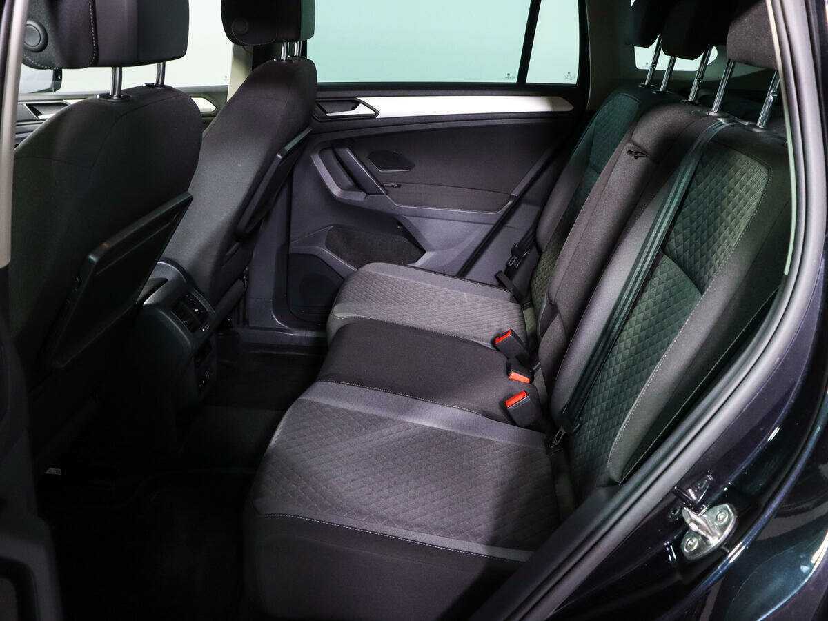 Купить Volkswagen Tiguan L, 2019, 74 900 км, фото №8