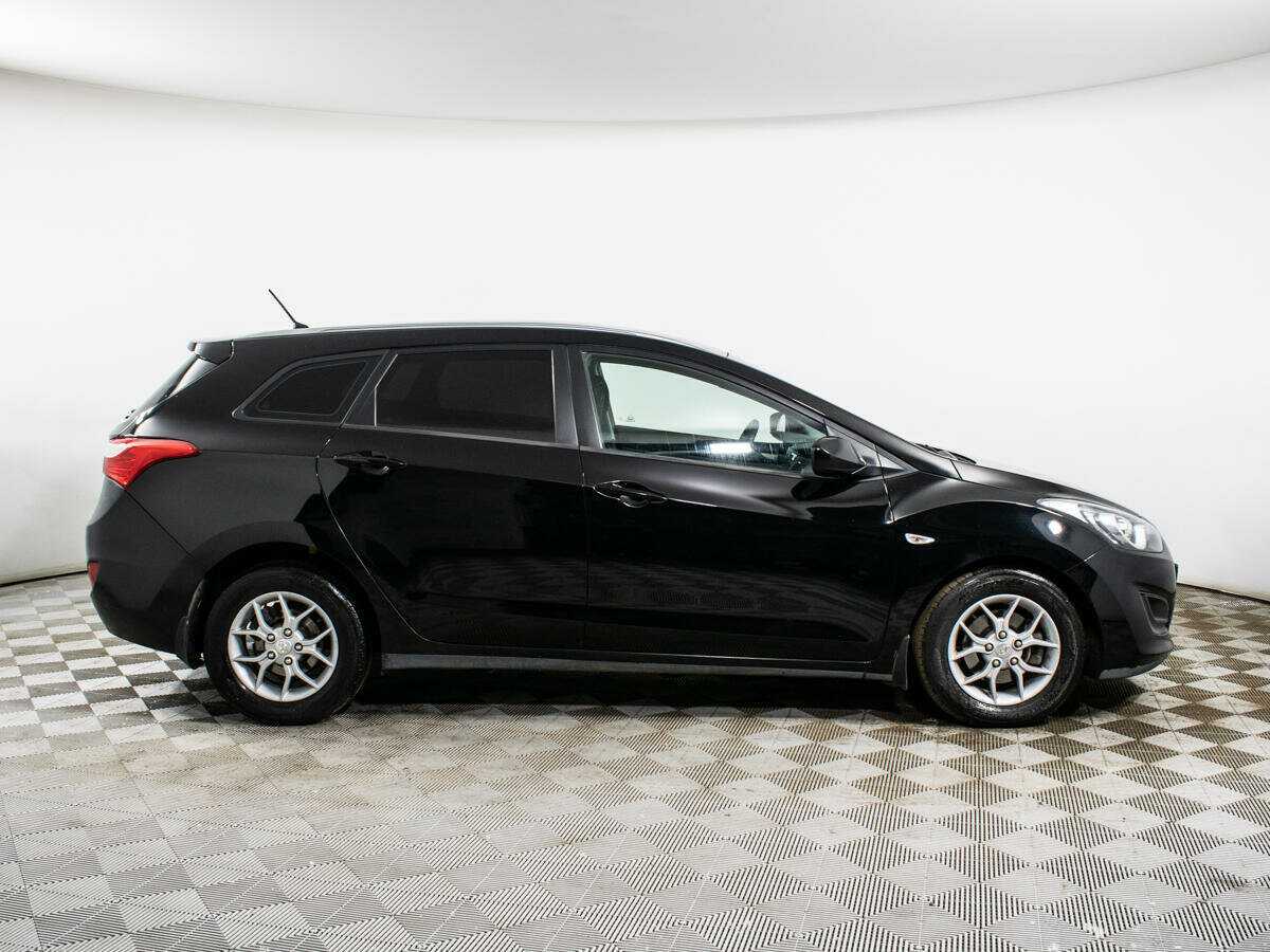 Купить Hyundai i30, 2012, 217 754 км, фото №4