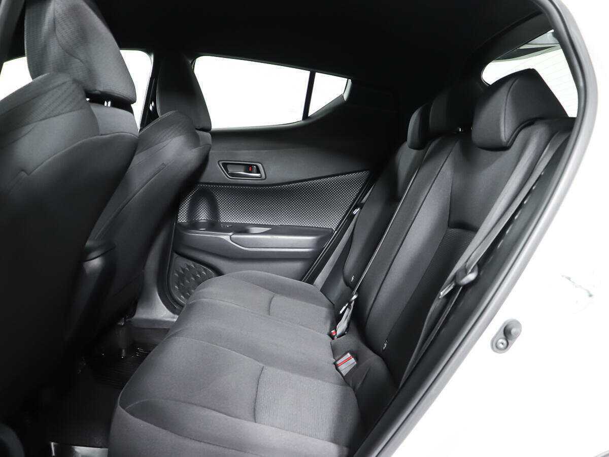 Купить Toyota C-HR, 2018, 52 185 км, фото №10