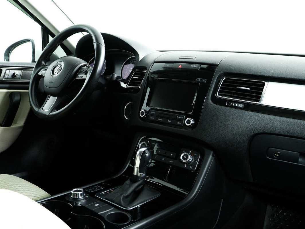 Купить Volkswagen Touareg, 2012, 177 271 км, фото №9