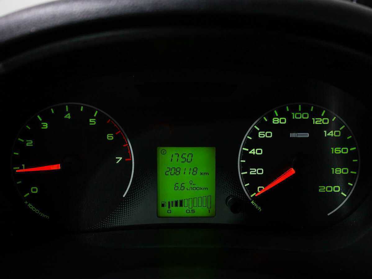 Купить Lada (ВАЗ) Granta, 2014, 208 118 км, фото №10