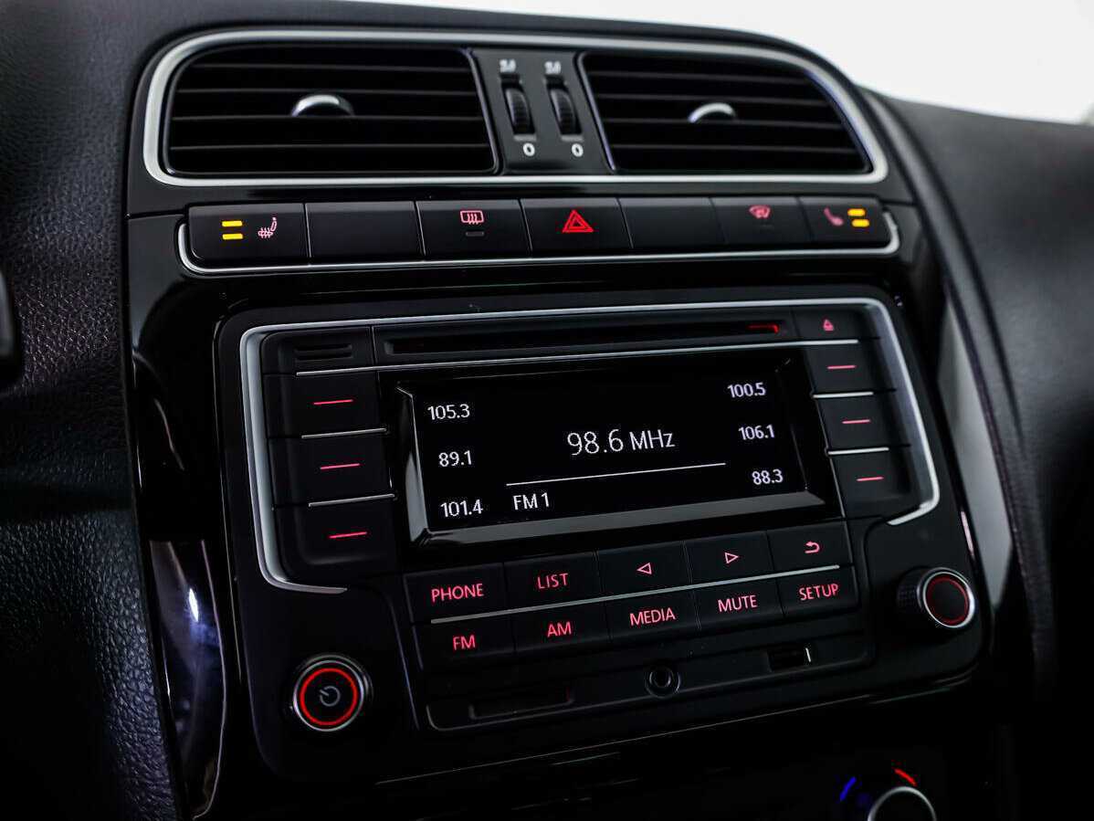 Купить Volkswagen Polo, 2017, 60 903 км, фото №13