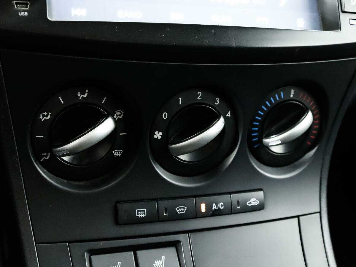 Купить Mazda 3, 2013, 177 272 км, фото №15