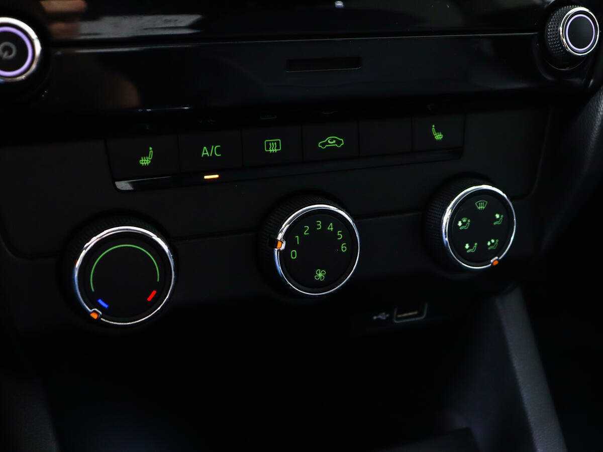 Купить Skoda Octavia, 2019, 384 693 км, фото №12